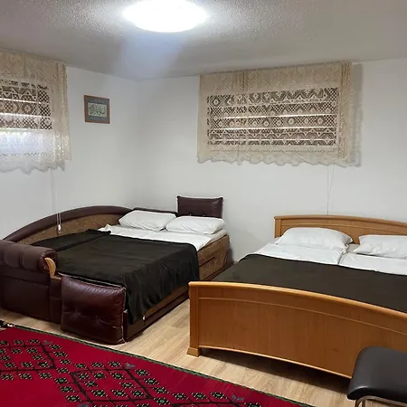 Apartman Na Uni Apartment *